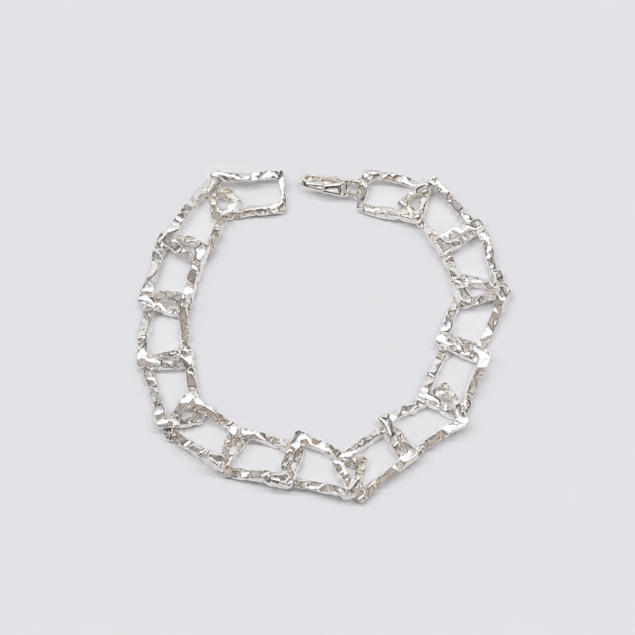 Textured link bracelet