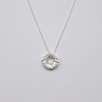 Thýra pendant