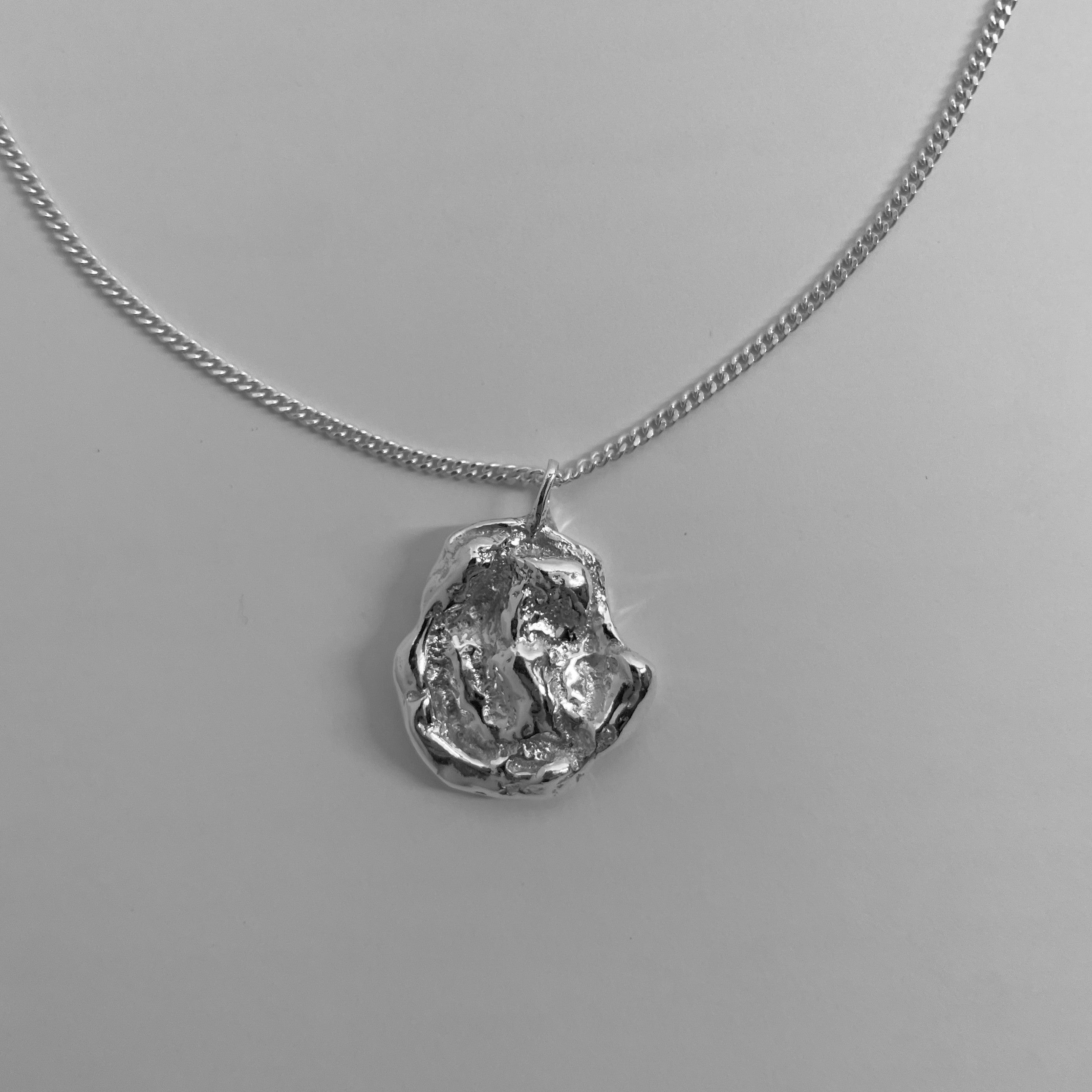 Rheos pendant
